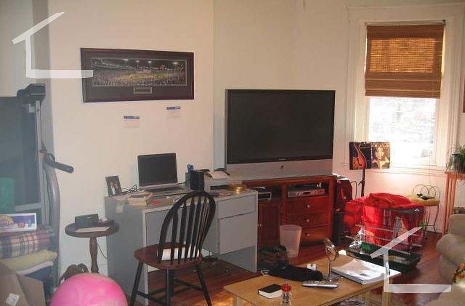 2nd image of 1383 Commonwealth Ave #6CA