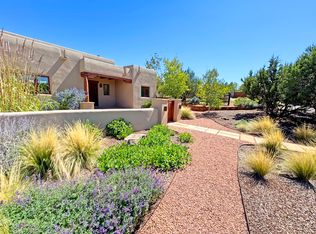 5 Sendero De La Vida, Santa Fe, NM 87506