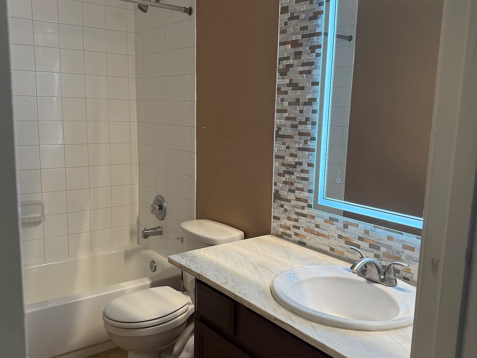 15919 Regal Trace Ln — Photo 2