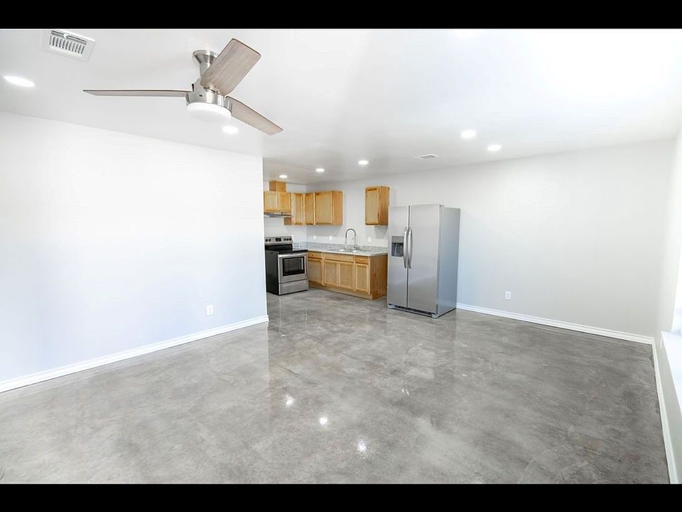 2nd image of 1313 Dolph St #102