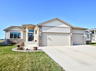 6935 24th St S, Fargo, ND 58104