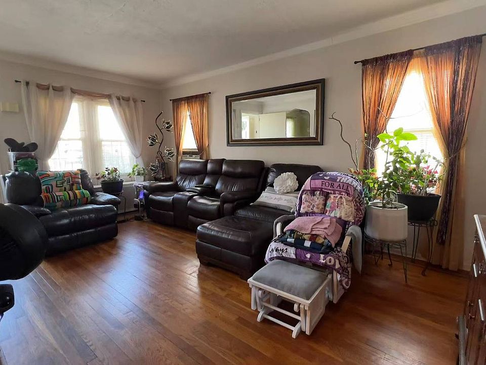 4846 188th St, Flushing, NY 11365 | MLS #11682550 | Zillow