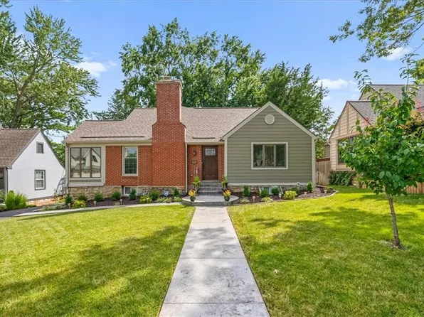 2803 W 51st Ter, Westwood, KS 66205
