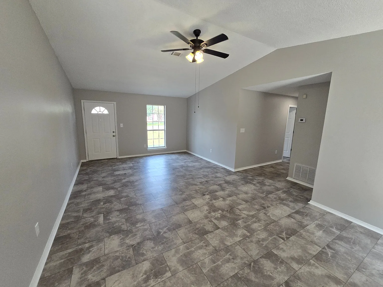 Charming 3-Bed, 2-Bath Home with Private Yard and Ample Parking — Photo 3
