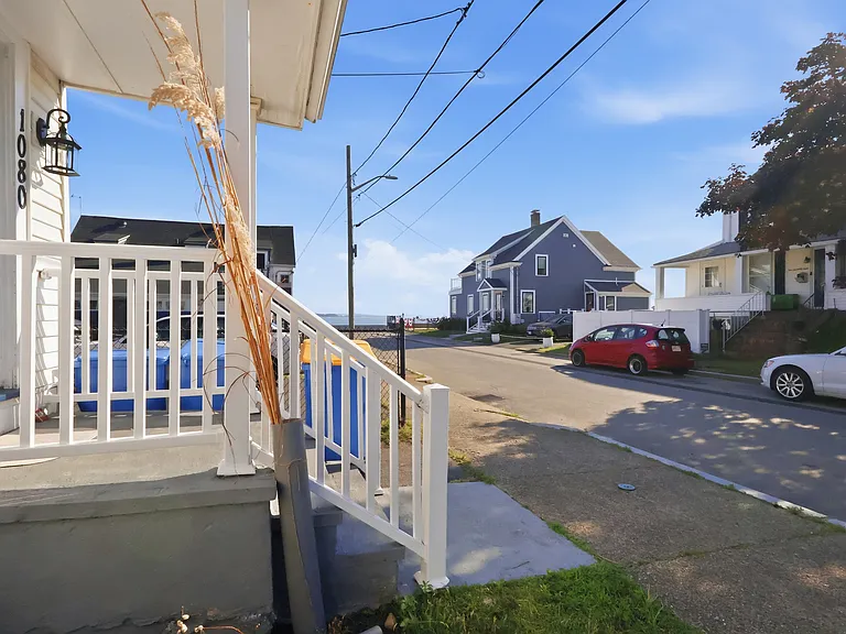 1080 Shirley St #1 — Photo 23