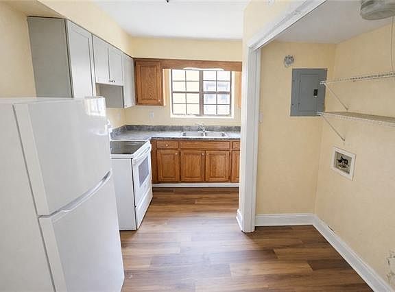 5th image of 4257 Lac Saint Pierre Dr APT B