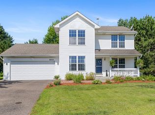 8032 Greenbriar Ln, Woodbury, MN 55125