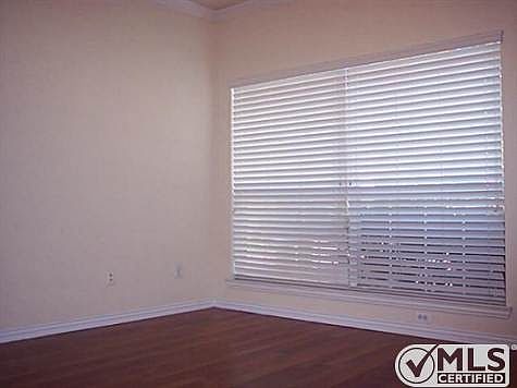 4th image of 2312 Pagoda Oak Dr