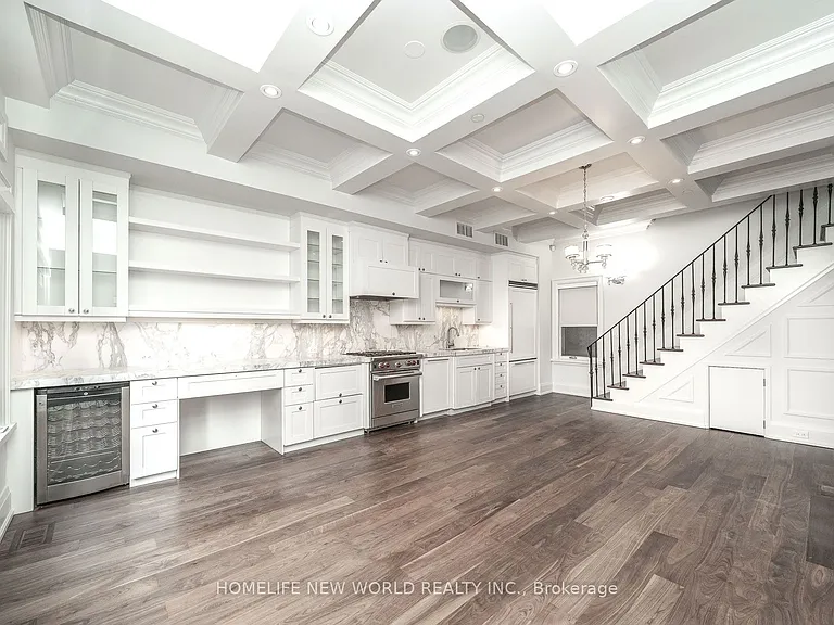 310 Merton St — Photo 7