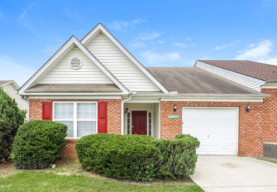 1st image of 2167 Red Oak Cir