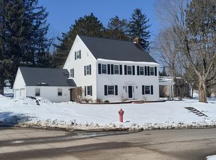203 N 8th Ave, Iron River, MI 49935