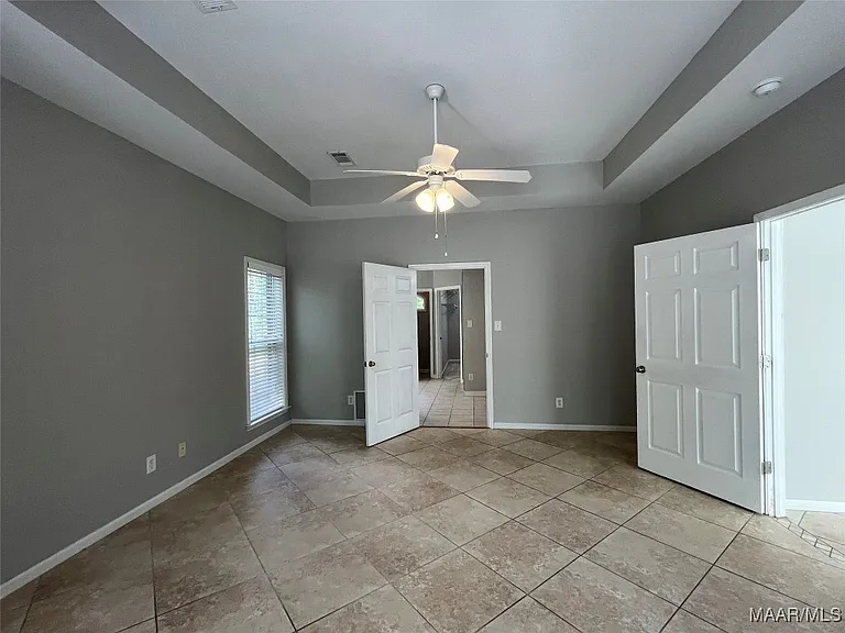 704 Emerald Dr — Photo 14