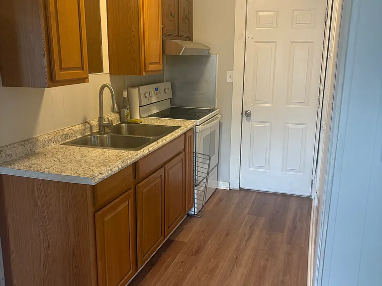 1895 SW Leslie Gln — Photo 13