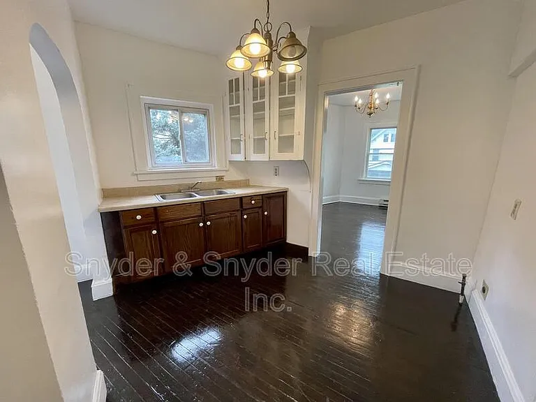 815 & 817 Johnston St #817 — Photo 7