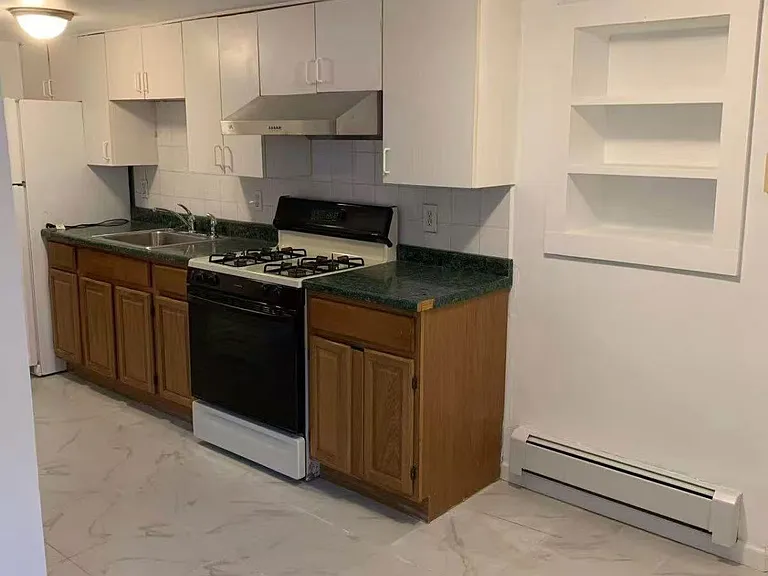 88th Ln — Photo 1
