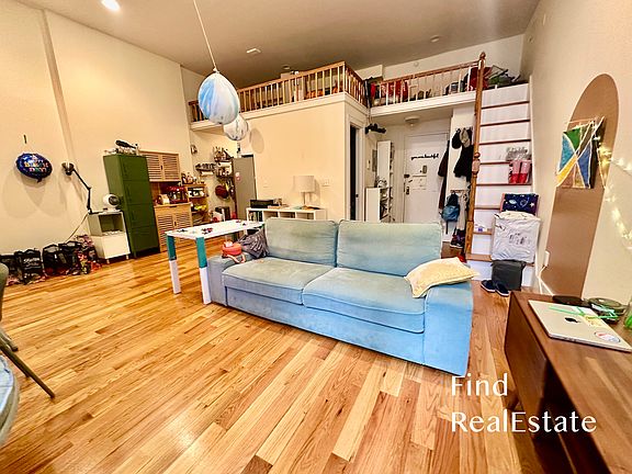 4th image of 45 W 75th St APT 1A