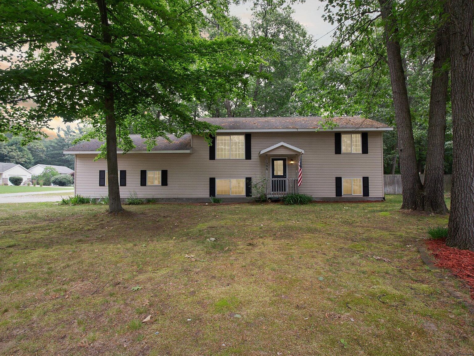 1990 Riegler Rd, Muskegon, MI 49445 MLS 23023327 Zillow