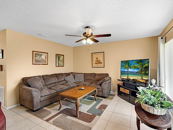 4th image of 2313 4th Avenue SE