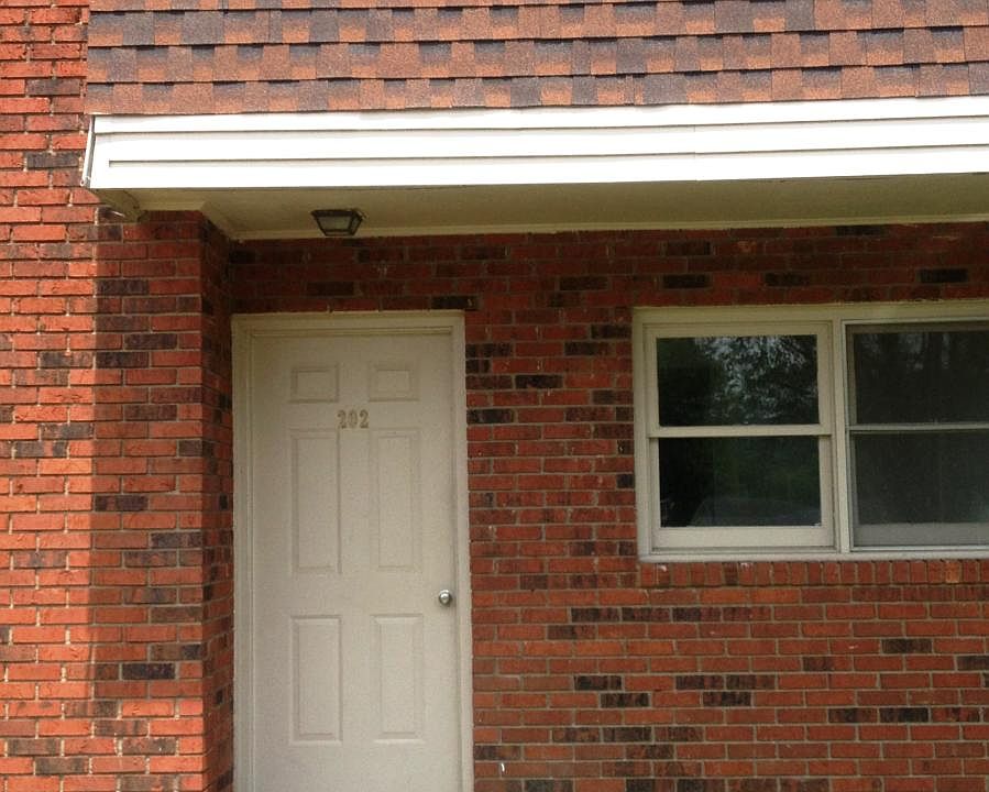1st image of 91 Carman Dr #403