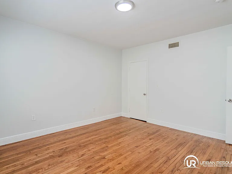 1011 Bay Dr #106 — Photo 24