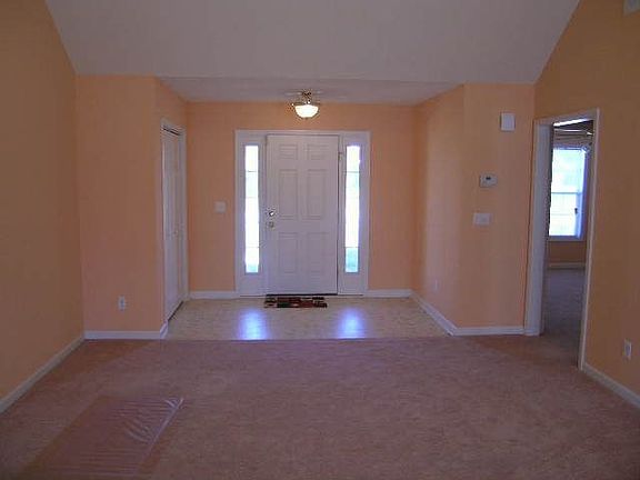 Entry/foyer