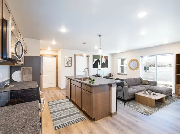 Gateway View Apartments