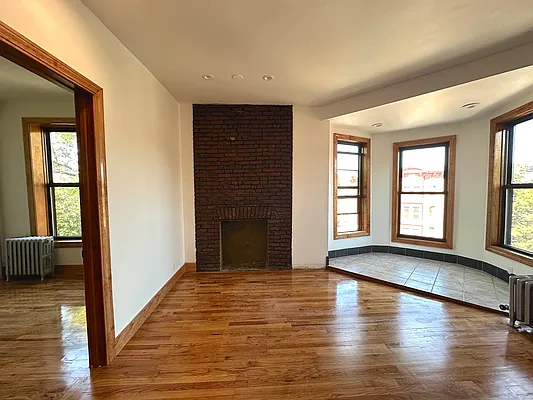 Rented by Ivy Haus Inc | media 16