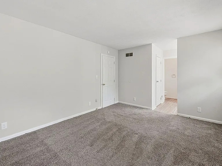 4321 Westwood Northern Blvd — Photo 27