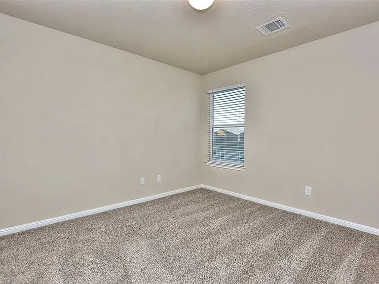 7993 Arezzo Dr — Photo 25