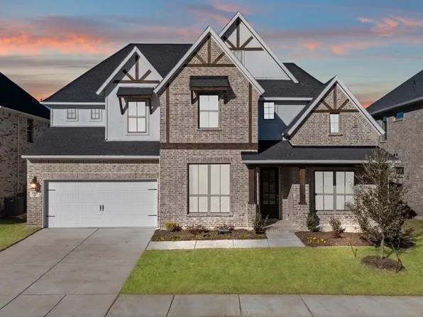 705 Squill Rd, Fort Worth, TX 76247
