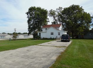 129 S 4th St, Dekalb, IL 60115