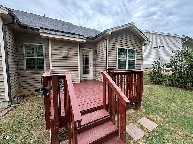 4 bed, 3.0 bath, 2267 sqft, $2,200 — Photo 4