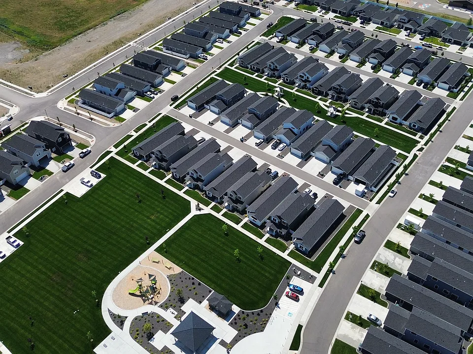 Echelon Village