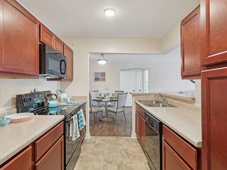 Nicholas Place Apartments — Photo 79