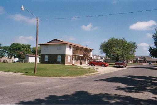 4th image of 1400 AVENUE W