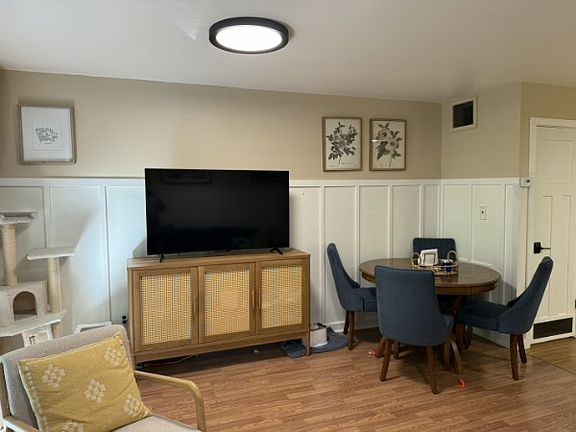3rd image of 8 Steamboat Dr Unit 7