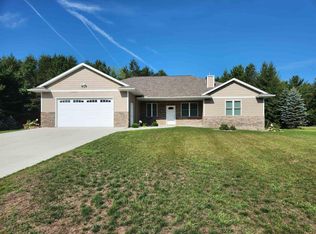 238 Sunrise Dr, Stevens Point, WI 54482