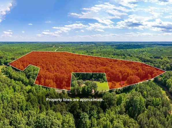 985 Old Switzer Rd, Woodruff, SC 29388