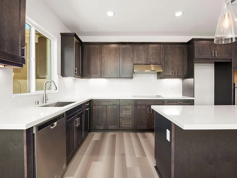 2522 Blackbird Gln — Photo 13