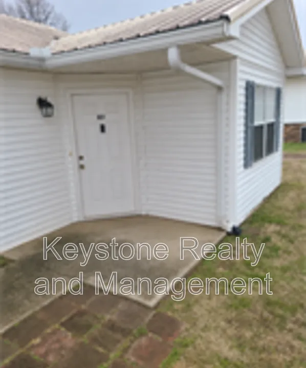 296 Thompsonville Ln #601