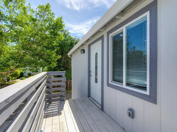 121 1st St #B, Woodland, CA 95695