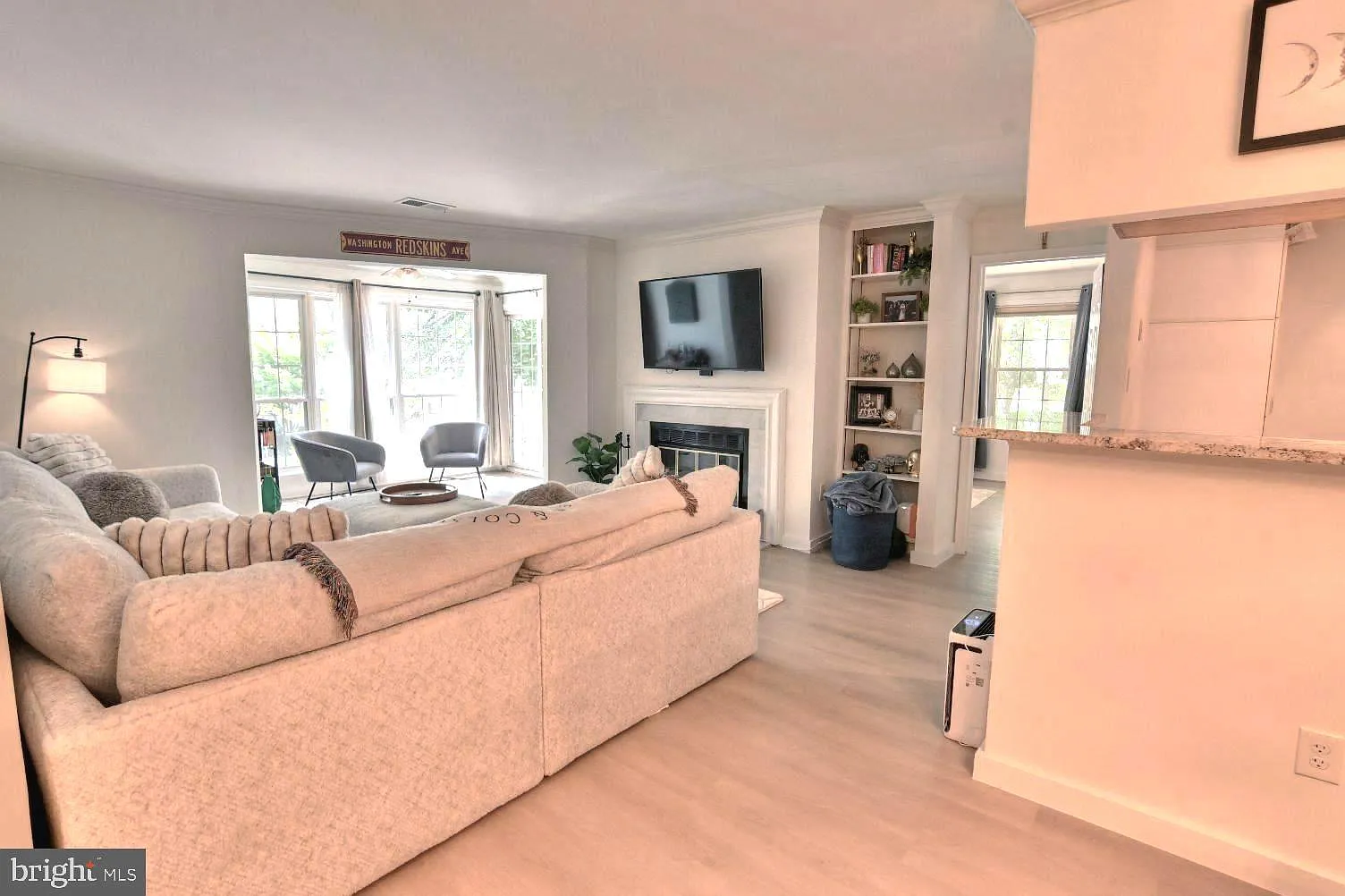 2 bed, 2.0 bath, 1255 sqft, $2,750 — Photo 1
