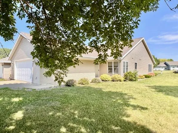 733 Normandale Rd, Redwood Falls, MN 56283