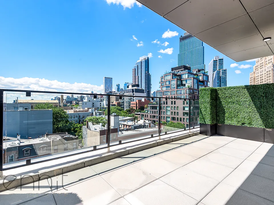 375 Dean St #311