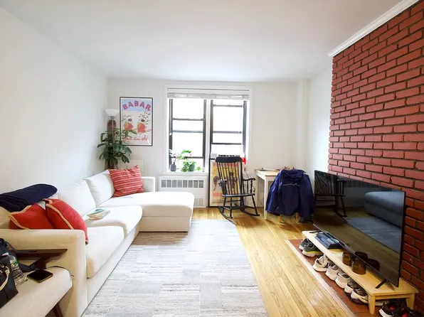 432 East 11th Street image 1 of 9