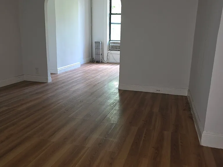 177 15th St #1 — Photo 5