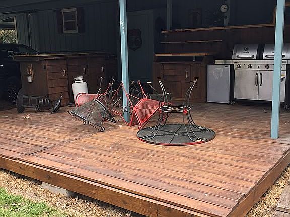 Outdoor kitchen 