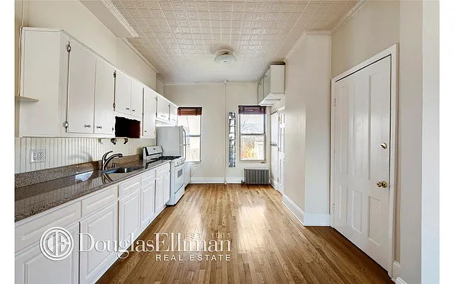 Rented by Douglas Elliman | media 3