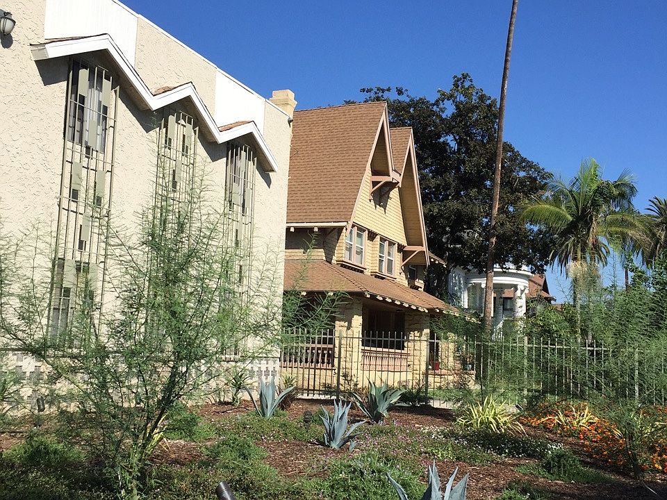 1st image of 2249 W 24th St APT 8