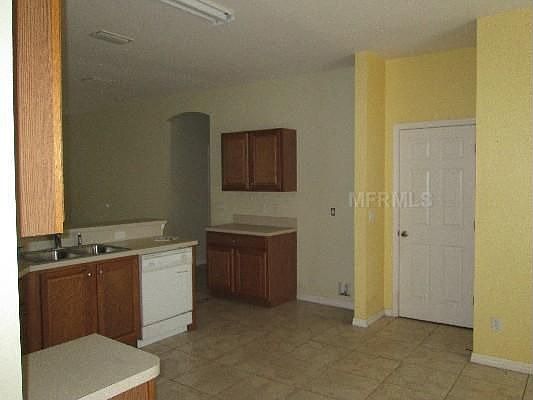 3rd image of 1512 Helvenston St